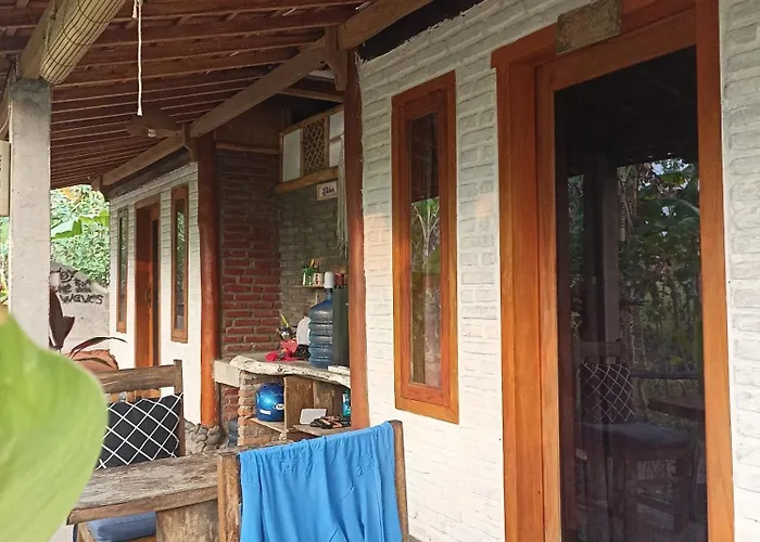 Ayolah Surf House And Surf Camp Jembrana