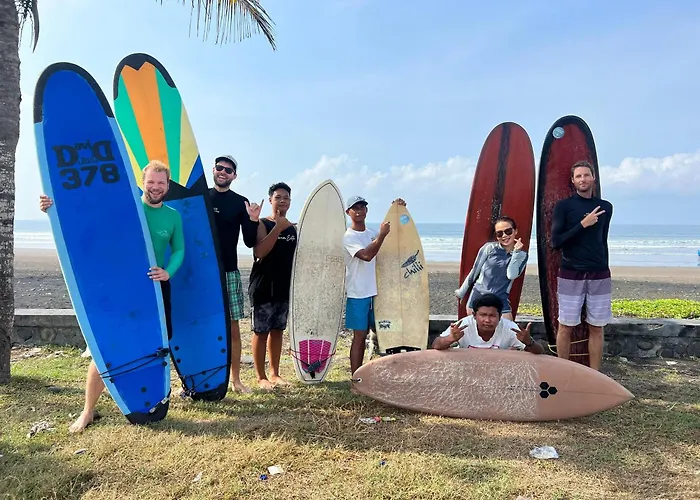 ホームステイ Ayolah Surf House And Surf Camp Jembrana