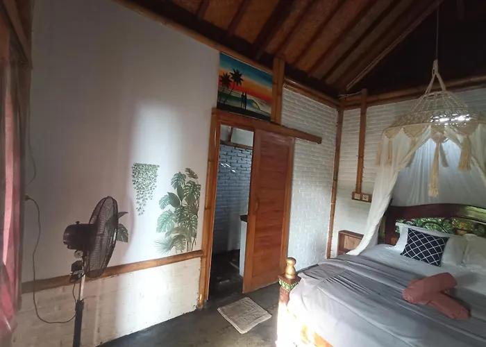 Ayolah Surf House And Surf Camp * Jembrana