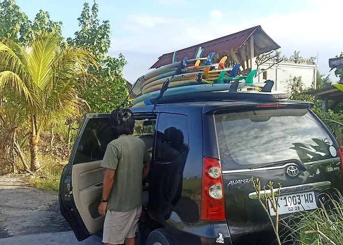 Ayolah Surf House And Surf Camp *